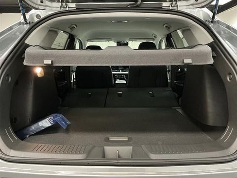 New 2026 Chevrolet Trax LT w/ LT Convenience Package FWD image 26