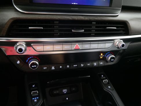 Used 2020 Kia Telluride EX w/ Towing Package AWD/4WD image 23
