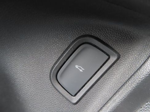 Used 2024 Chevrolet Blazer EV RS image 12