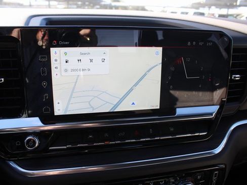 Used 2025 GMC Sierra 1500 SLT image 29