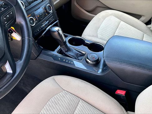 Used 2017 Ford Explorer 4WD image 12