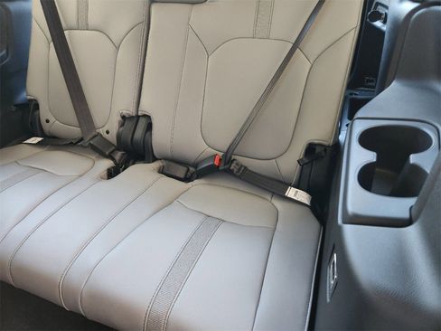 New 2025 Honda Pilot EX-L image 22