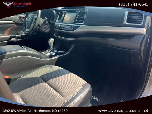 Used 2019 Toyota Highlander Plus image 8