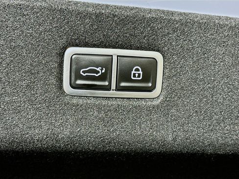 Used 2024 Hyundai Ioniq 6 SEL RWD image 28