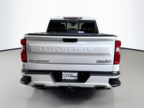 Used 2020 Chevrolet Silverado 1500 High Country w/ Technology Package AWD/4WD image 8