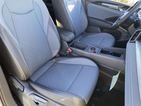 New 2026 Volkswagen Tiguan SE R-Line image 7