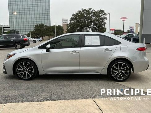 Used 2022 Toyota Corolla SE FWD image 6