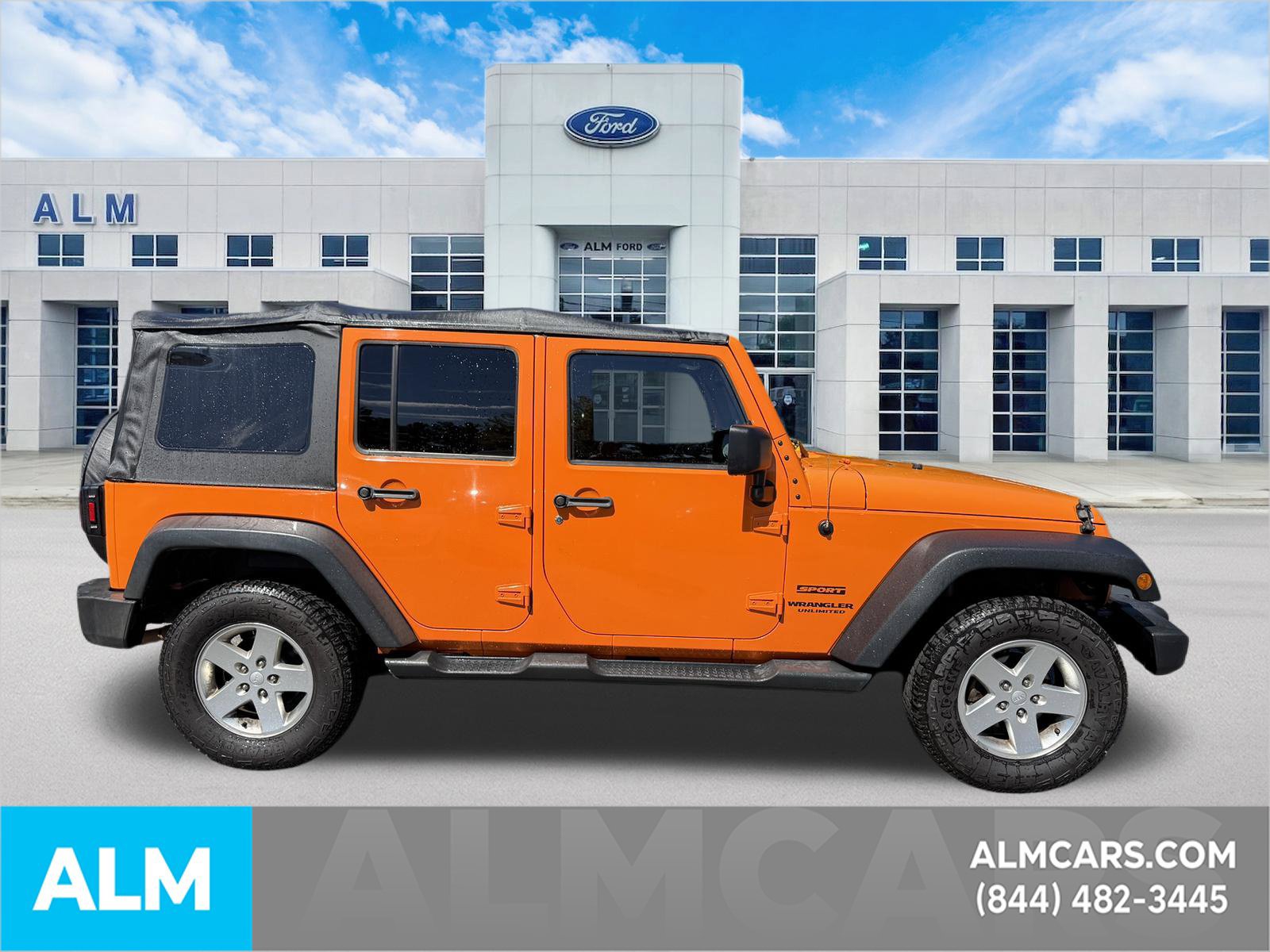 Used 2013 Jeep Wrangler Unlimited Sport AWD/4WD image 5