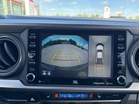 Certified 2023 Toyota Tacoma Limited AWD/4WD image 31