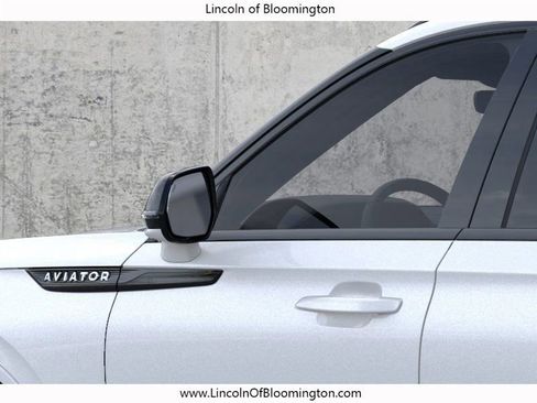 New 2026 Lincoln Aviator AWD image 22