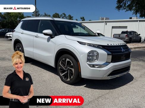 Used 2024 Mitsubishi Outlander SEL FWD image 1