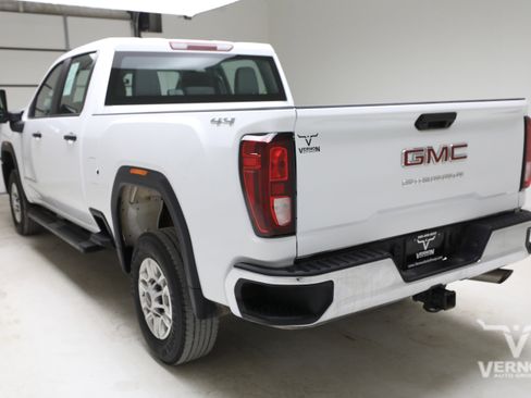 Used 2025 GMC Sierra 2500 Pro AWD/4WD image 3