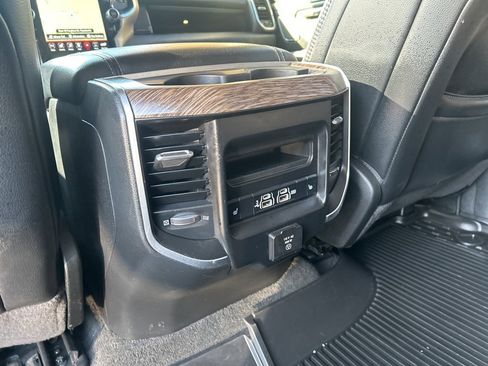 Used 2020 RAM 1500 Laramie image 27