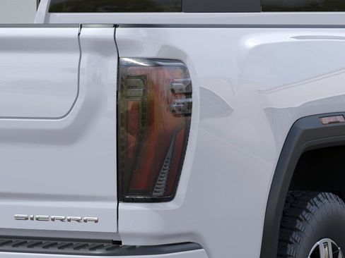 New 2026 GMC Sierra 3500 Denali w/ Denali Reserve Package AWD/4WD image 12