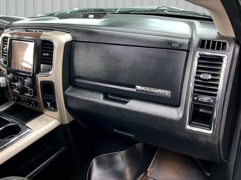 Used 2015 RAM 1500 Laramie AWD/4WD image 27