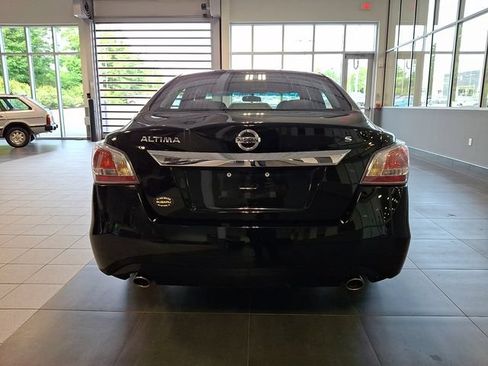 Used 2015 Nissan Altima 2.5 S w/ Power Driver Seat Package FWD image 5