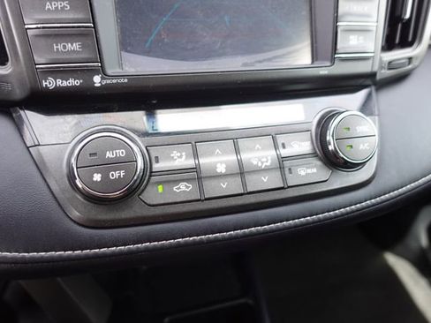 Used 2015 Toyota RAV4 XLE FWD image 19
