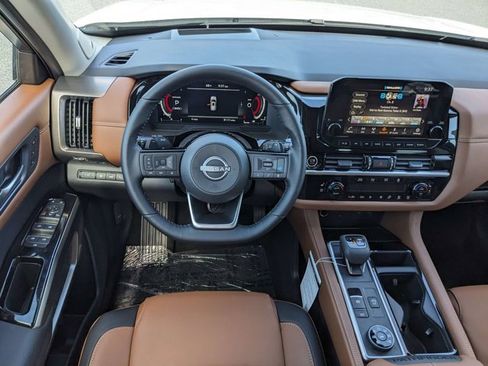 Certified 2024 Nissan Pathfinder Platinum w/ Cargo Package image 18