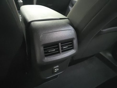 Used 2021 Chevrolet Equinox LT image 11