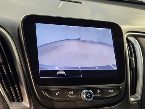 Used 2022 Chevrolet Malibu RS FWD image 29