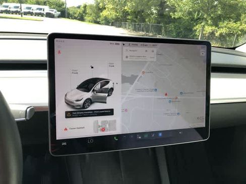 Used 2021 Tesla Model Y Long Range AWD/4WD image 28