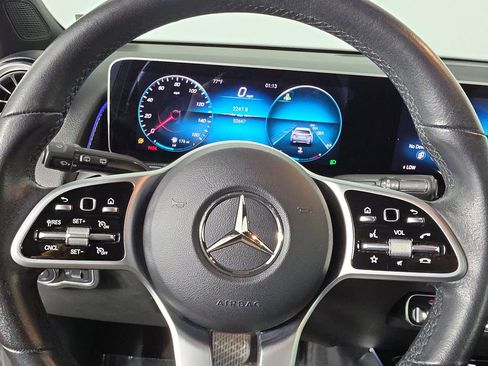 Used 2021 Mercedes-Benz GLB 250 image 14