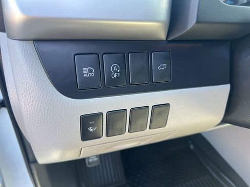 Used 2019 Toyota Highlander XLE image 54