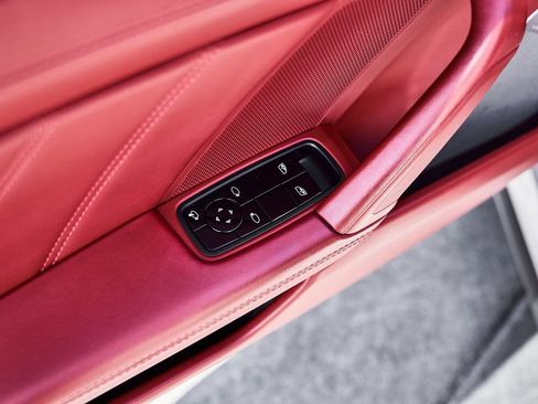 Used 2021 Porsche 911 Turbo S image 28