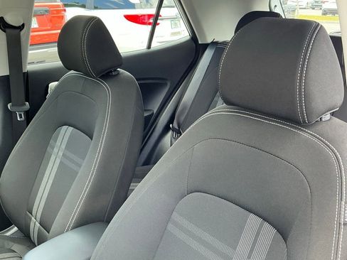 Used 2025 Hyundai Venue SEL FWD image 20