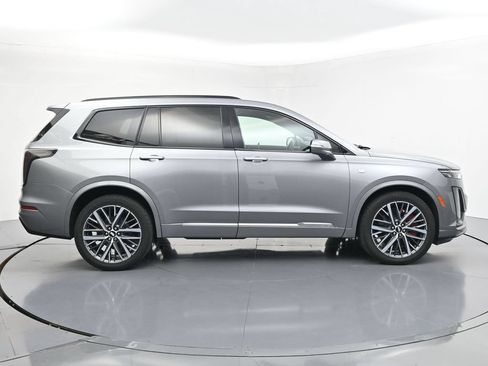 Used 2024 Cadillac XT6 Sport AWD/4WD image 4