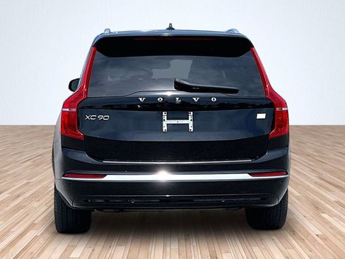 Used 2023 Volvo XC90 T8 Ultimate w/ Lounge Package AWD/4WD image 4
