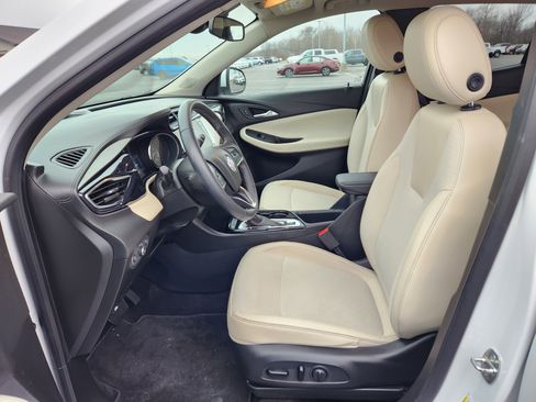 Used 2021 Buick Encore GX Select w/ Sport Touring Package image 12