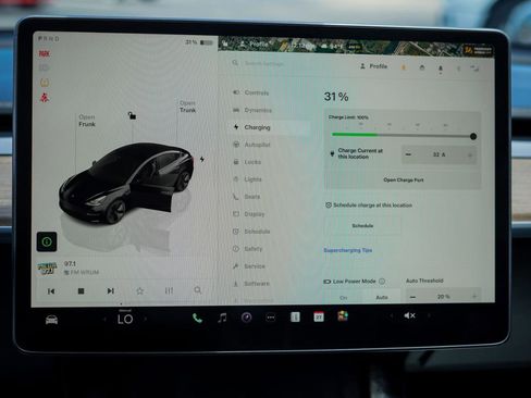Used 2023 Tesla Model 3 Standard Range RWD image 14