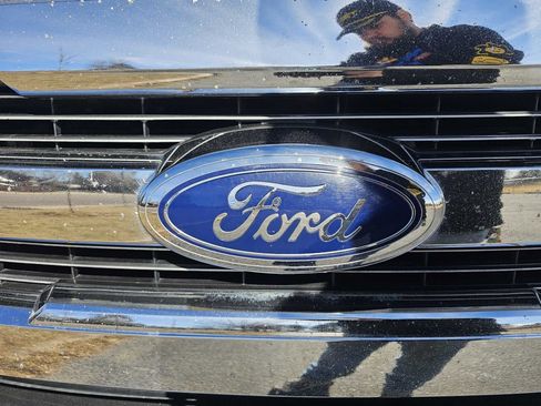 Used 2015 Ford F150 Lariat image 43