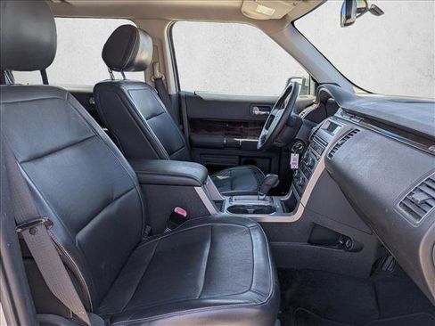 Used 2011 Ford Flex SEL w/ Rapid Spec Order Code image 23