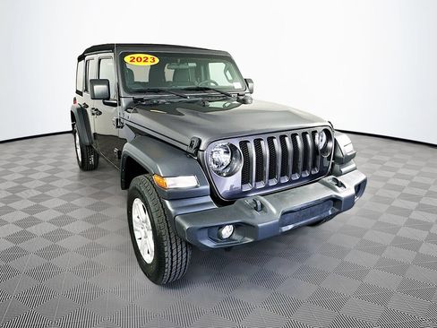 Used 2023 Jeep Wrangler Unlimited Sport AWD/4WD image 3