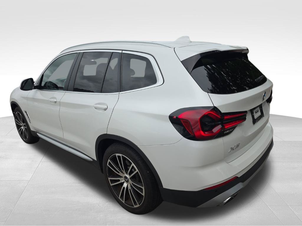 Used 2022 BMW X3 xDrive30i w/ Premium Package 2 AWD/4WD image 3