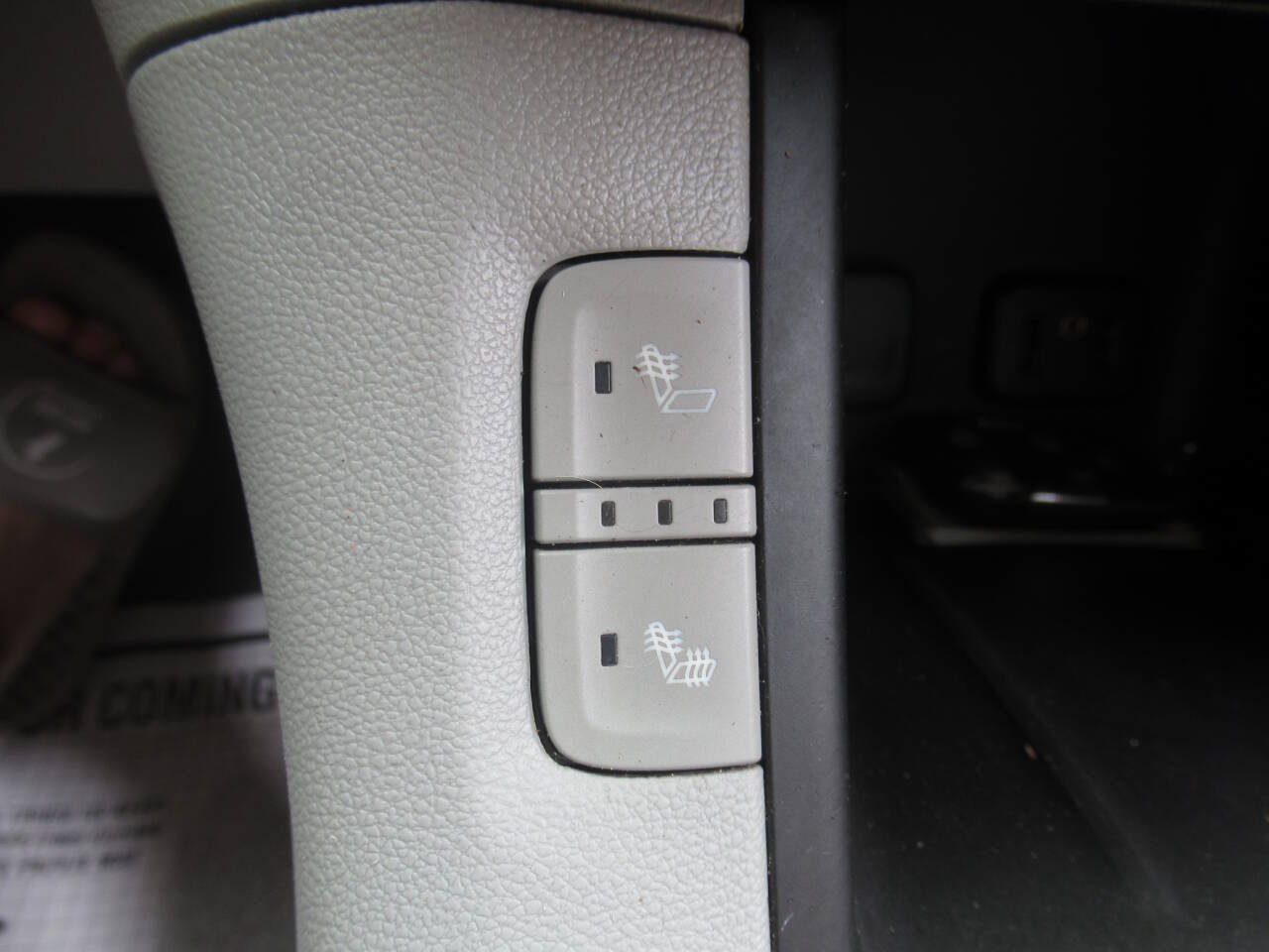 Used 2017 GMC Acadia SLE AWD/4WD image 26