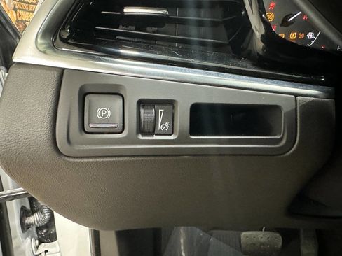 Used 2024 Cadillac XT6 Luxury w/ LPO, Floor Liner Package image 37