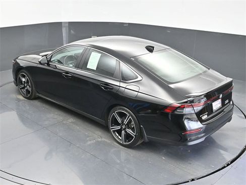 Certified 2024 Honda Accord Sport image 29