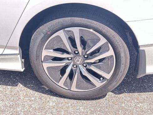 Used 2022 Honda Accord EX-L image 12