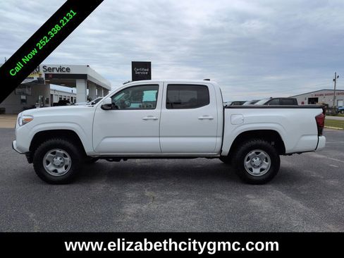 Used 2023 Toyota Tacoma SR AWD/4WD image 6