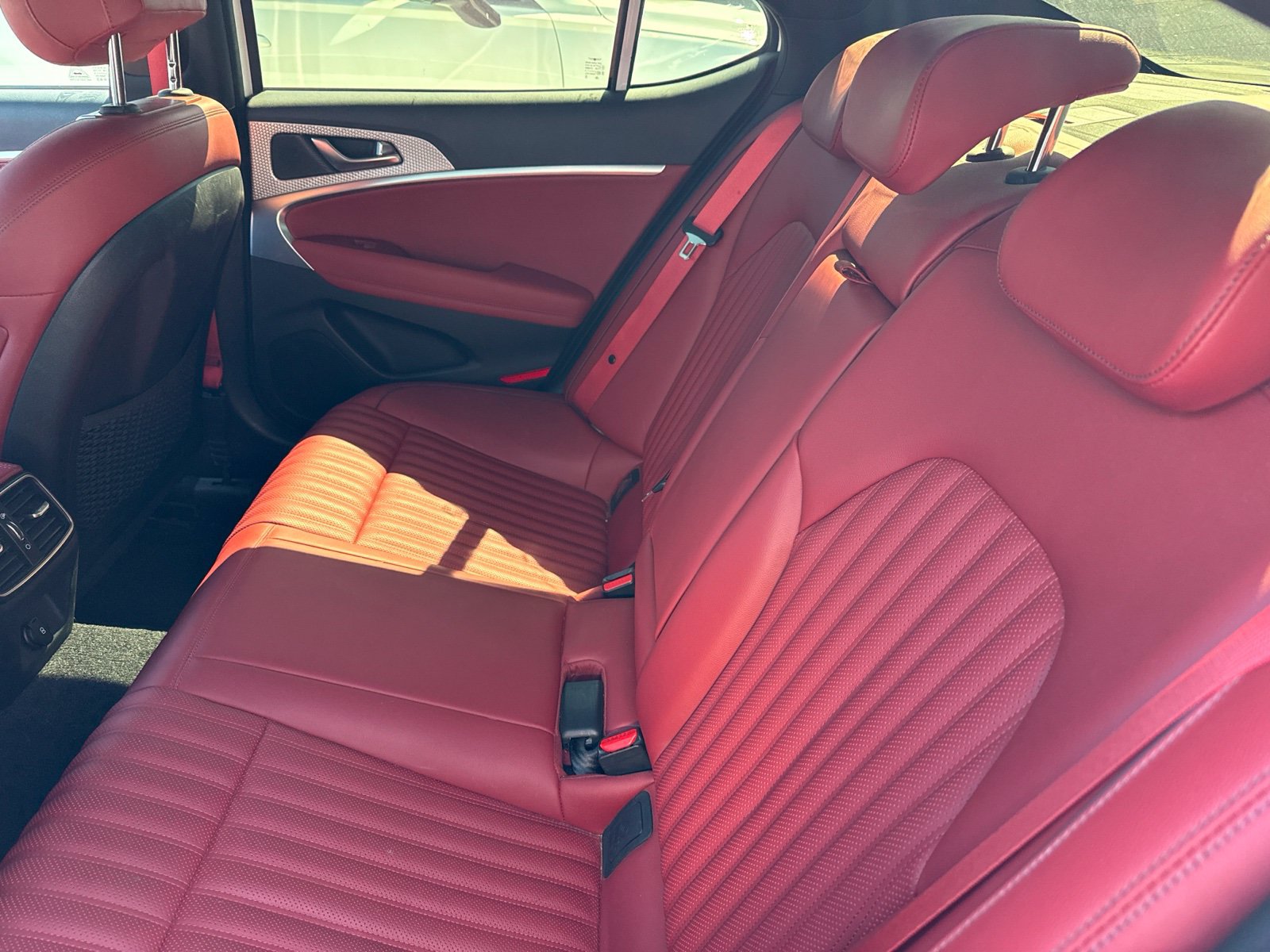 Used 2023 Genesis G70 2.0T w/ Sport Prestige Package RWD image 6
