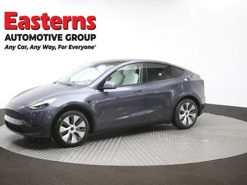 Used 2023 Tesla Model Y Long Range AWD/4WD image 53
