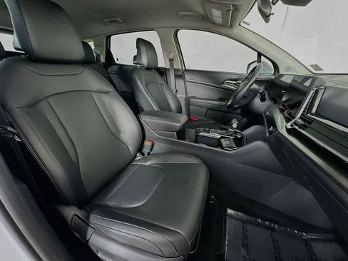 Used 2024 Kia Sportage EX FWD image 15