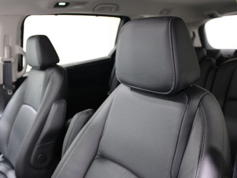Used 2025 Honda Odyssey EX-L image 4