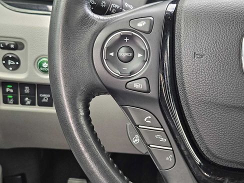 Used 2017 Honda Ridgeline RTL-E image 28
