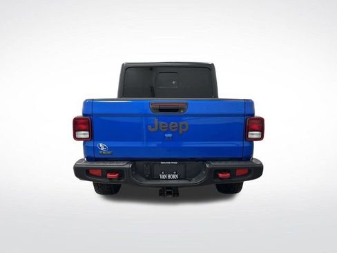 Used 2023 Jeep Gladiator Rubicon w/ Cold Weather Group image 13