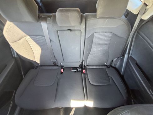 Used 2025 Kia Sportage LX image 38