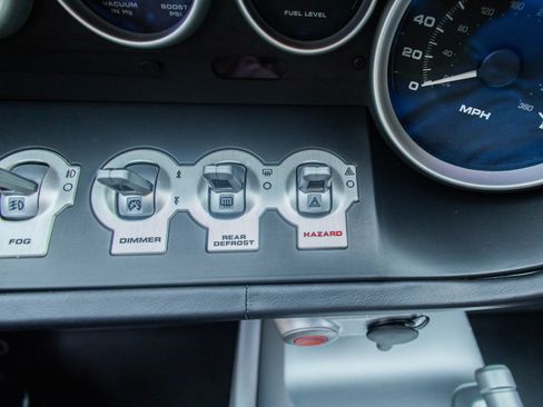 Used 2006 Ford GT RWD image 61